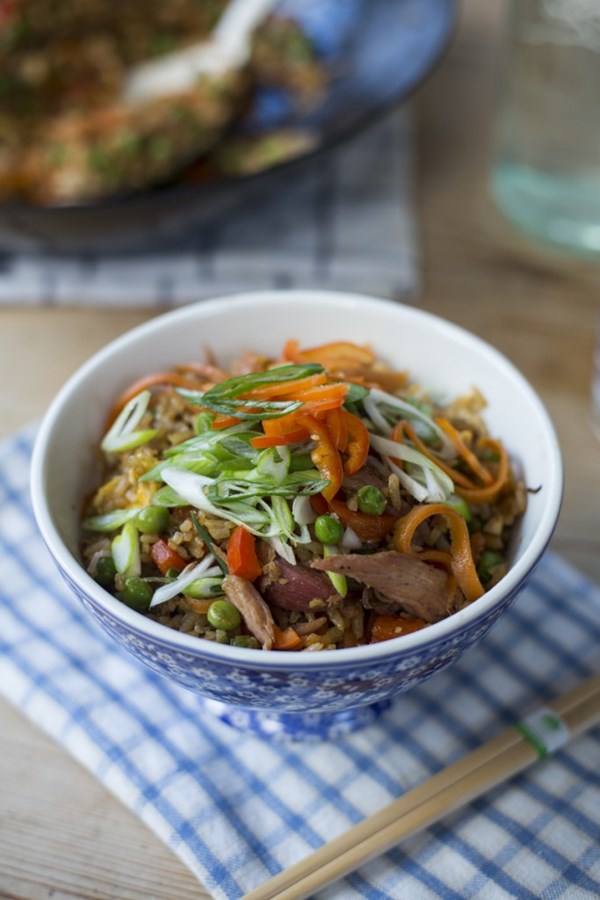 Egg fried rice with ham & peas