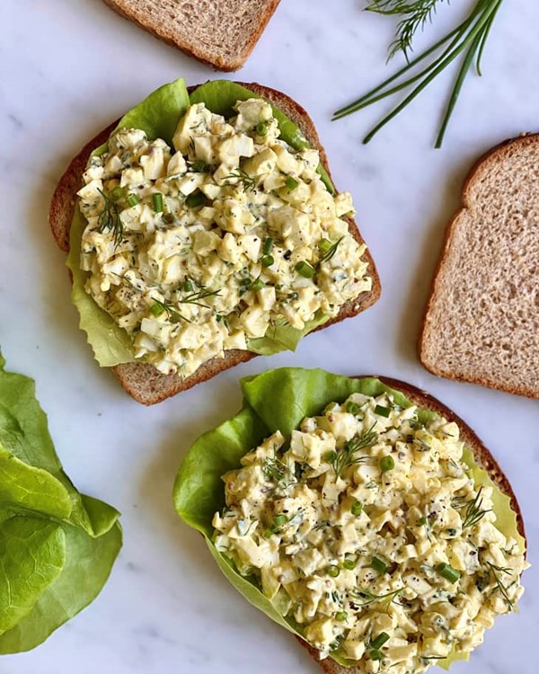Egg salad sandwich