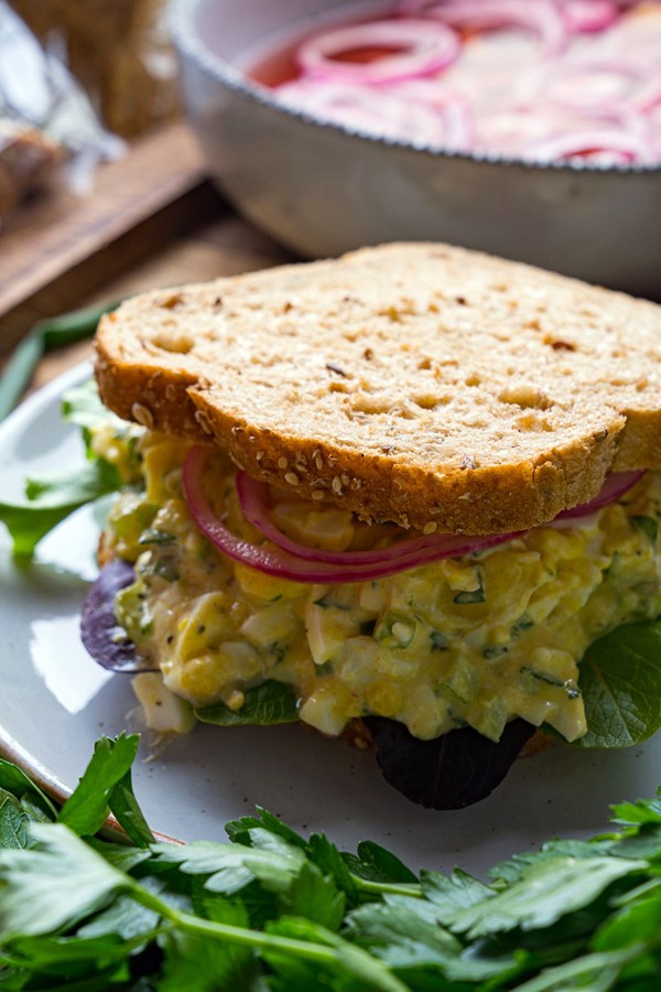 Egg salad sandwich