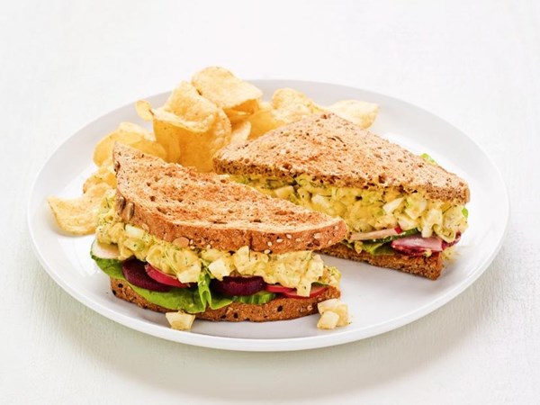 Egg salad sandwiches with pickled beets 