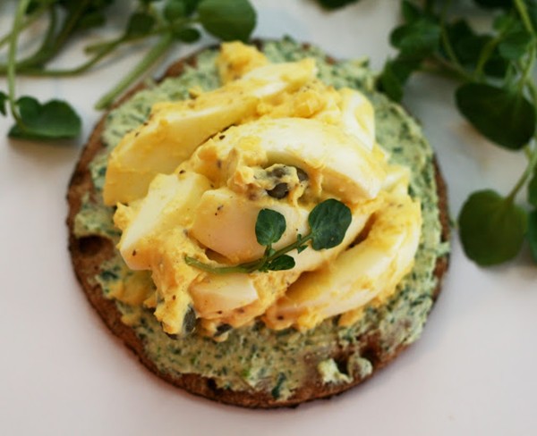 Egg salad with watercress-goat cheese spread crispbreads