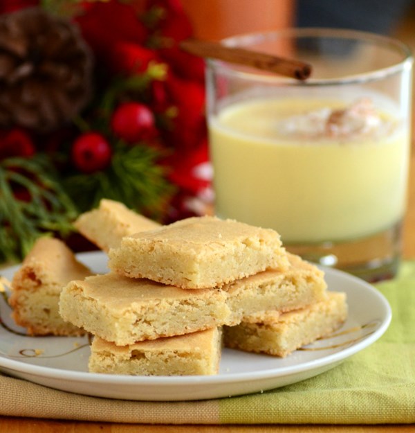 Eggnog blondies