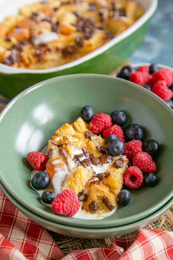 Eggnog bread and butter pudding