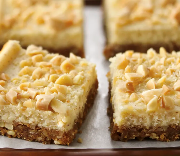 Eggnog cheesecake bars