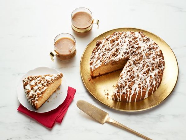 Eggnog coffee cake