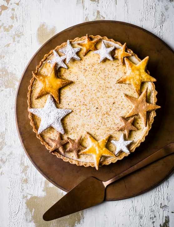 Eggnog custard tart