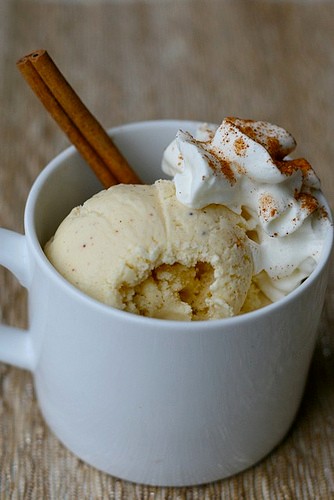 Eggnog ice cream