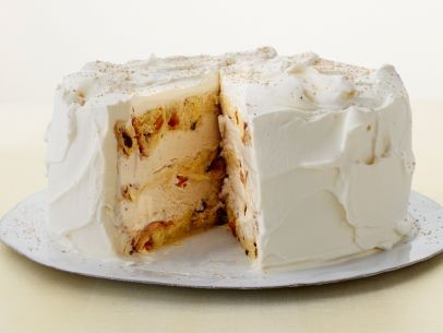Eggnog-panettone ice cream cake