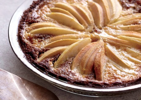 Eggnog pear pie