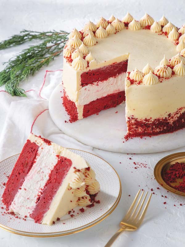 Eggnog red velvet cake [no-bake cheesecake, eggnog buttercream]
