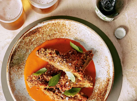 Eggplant cutlet with spicy tomato sauce (Cotoletta di melanzane) [Pietro Segalini]