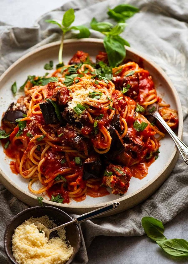 Eggplant pasta (Pasta alla Norma)