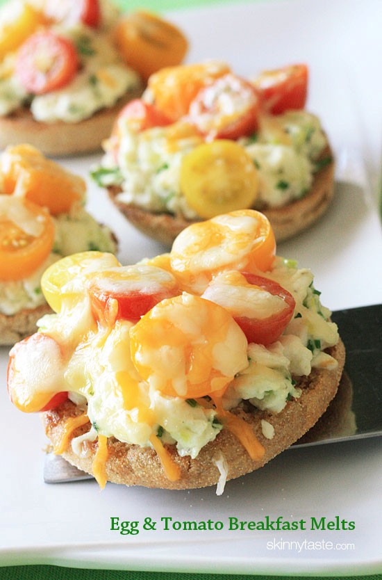 Eggs and tomato breakfast melts