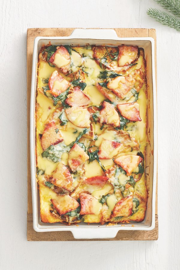 Eggs Benedict strata