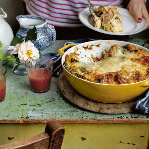 Eggs Benedict strata
