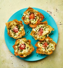 Eggs in filo nests with cheesy leeks and za'atar