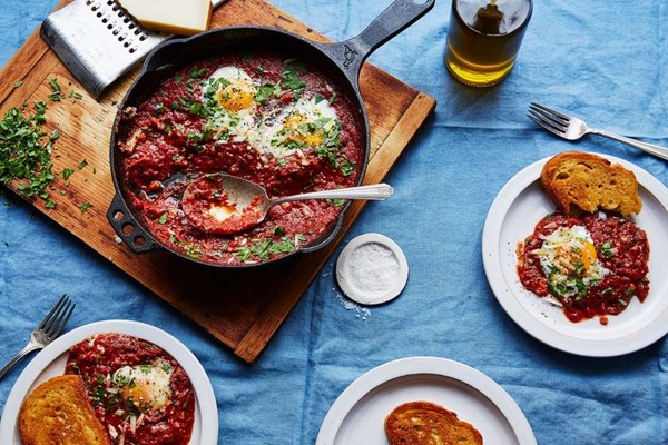 Eggs in purgatory with capers and parsley