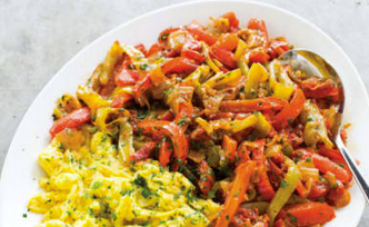 Eggs pipérade