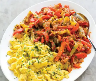 Eggs pipérade