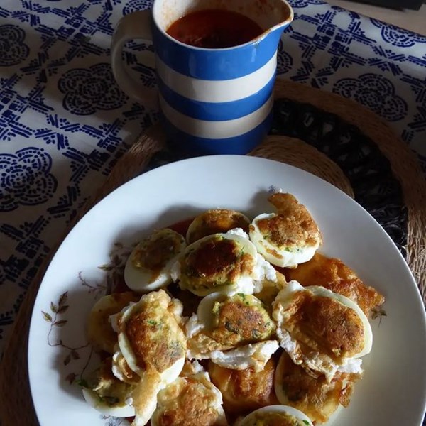 Eggs stuffed with potted duck (Les oeufs farcis aux rillettes)