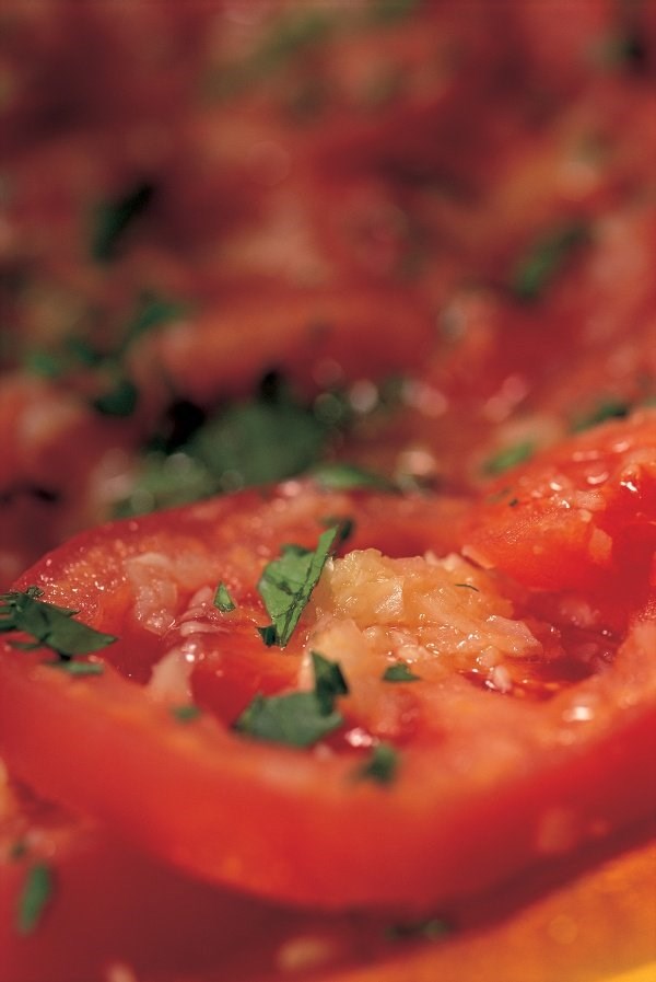 Egyptian tomato salad