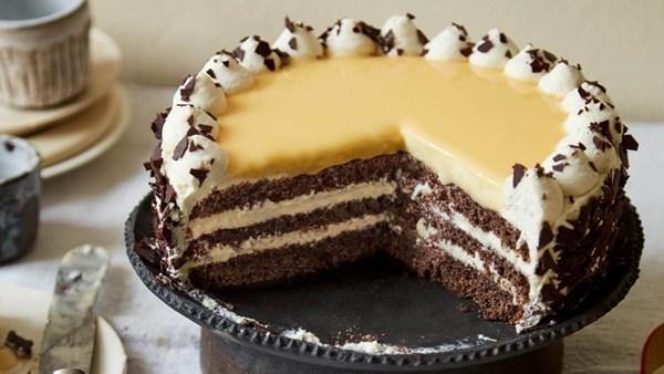 Eierlikörtorte mit Mohn