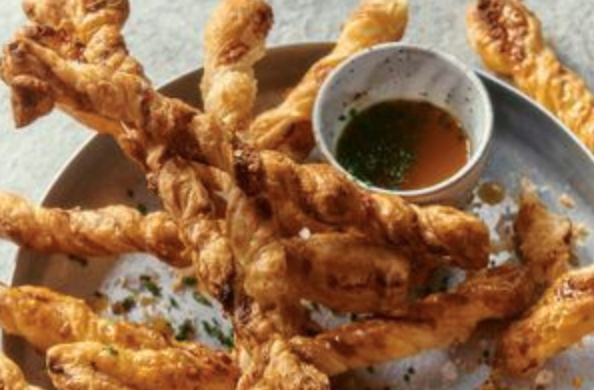 Eighties cheese straws