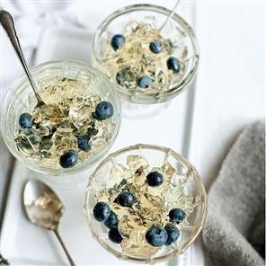 Elderflower jelly "crystals" with blueberries