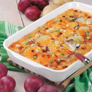 Elegant scalloped potatoes