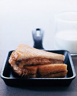 Elvis Presley's hot peanut butter and banana sandwich