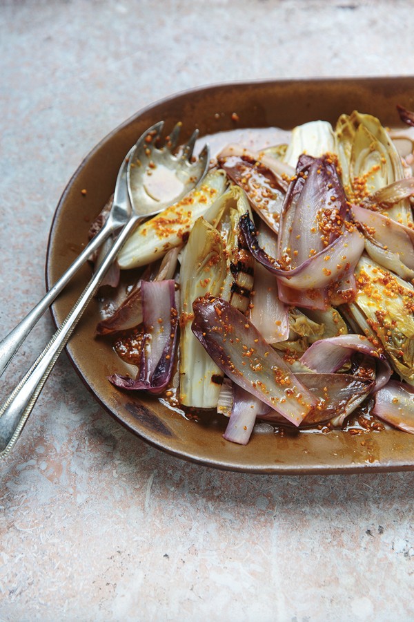 Endive salad with bee pollen vinaigrette