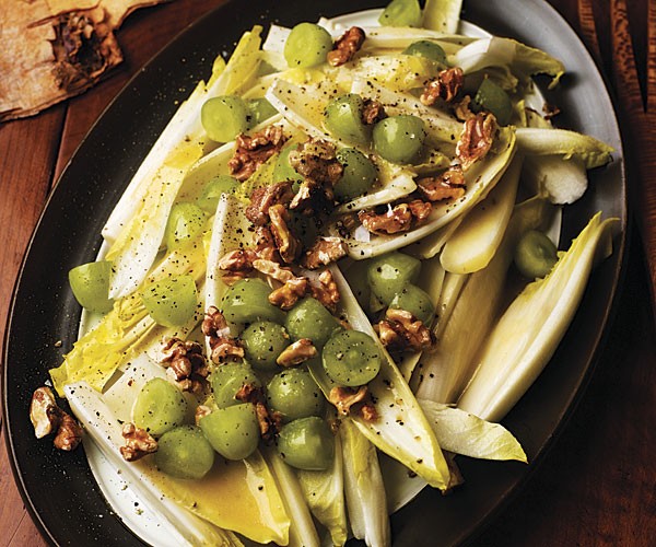 Endive, walnut and grape salad
