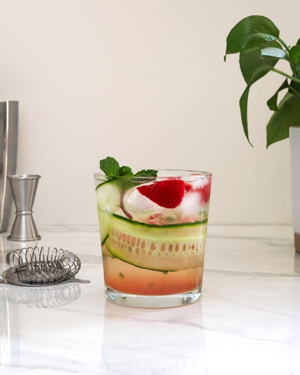 English garden cocktail (non-alcoholic Pimm's cup)