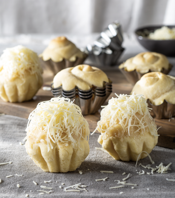 Ensaymadas [sugary browned butter topping]