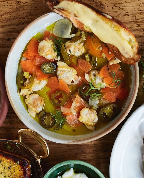 Escabeche Cloudy Bay clams