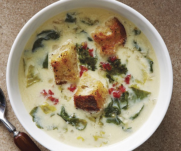 Escarole and egg soup