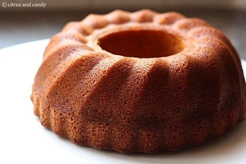 Estonian egg-white cake (Munavalgekook)