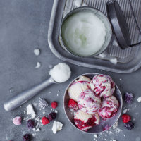 Eton mess ice cream