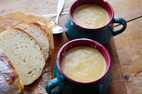 Ever so slightly curried vegetable soup