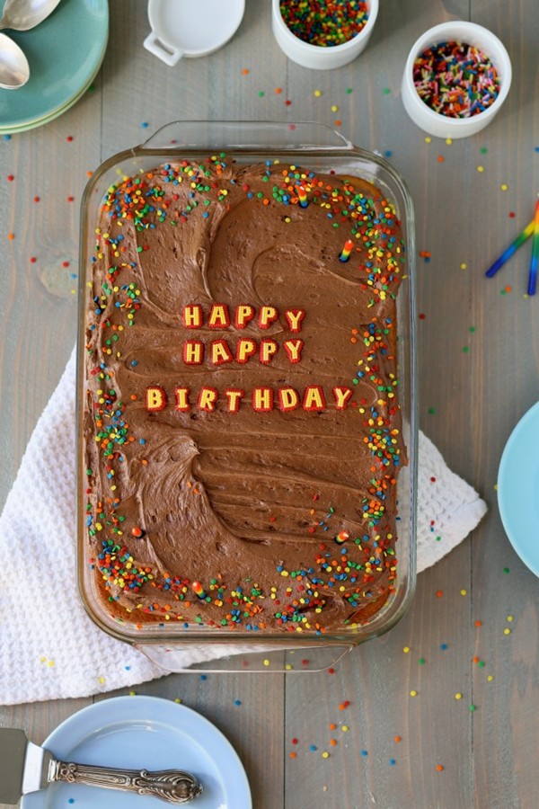 Everybody's birthday cake