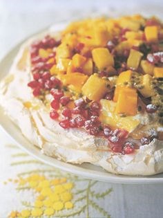 Exotic fruit chewy meringue