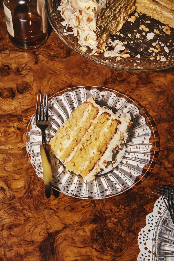 Extra coconut cake