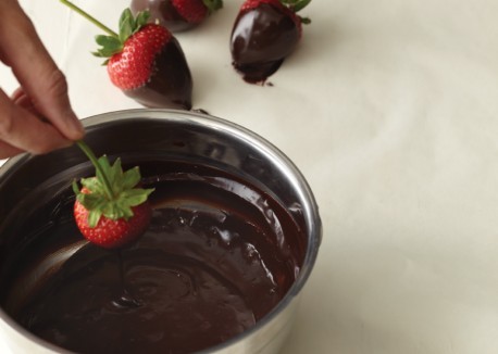 Extra-creamy chocolate- dipped strawberries