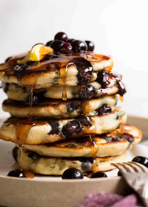 Extra fluffy blueberry pancakes