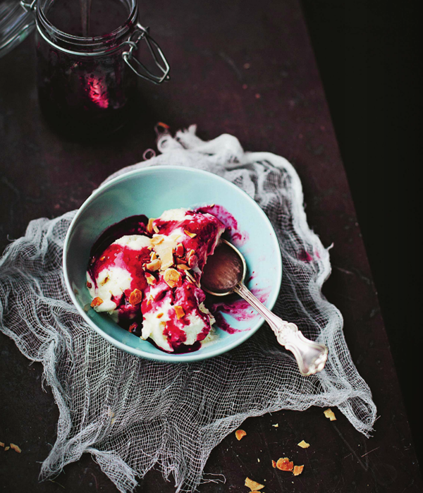 Extra-rich vanilla ice cream