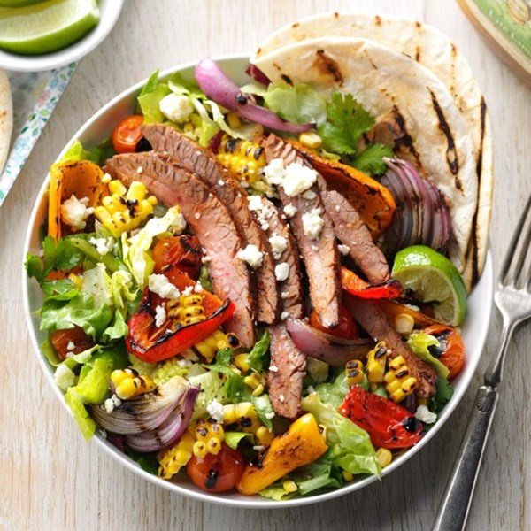 Fajita in a bowl