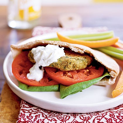Falafel pitas