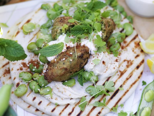 Falafel with tahini sauce