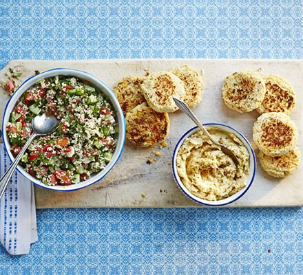 Falafels with houmous & tabbouleh 
