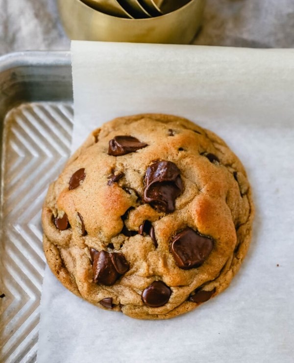 Fall chocolate chip spiced cookie (Levain Bakery copycat)